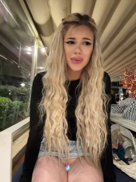 Stream AlyssaFoxx_ Live - 32 min | Apr 10, 2026 18:55