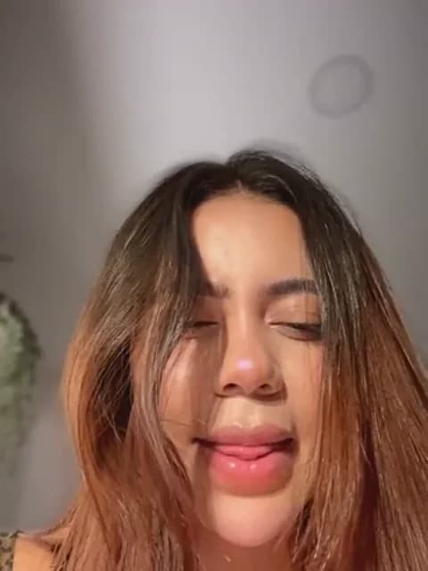 Stream Aryrosee Live - 33 min | Mar 15, 2026 22:59