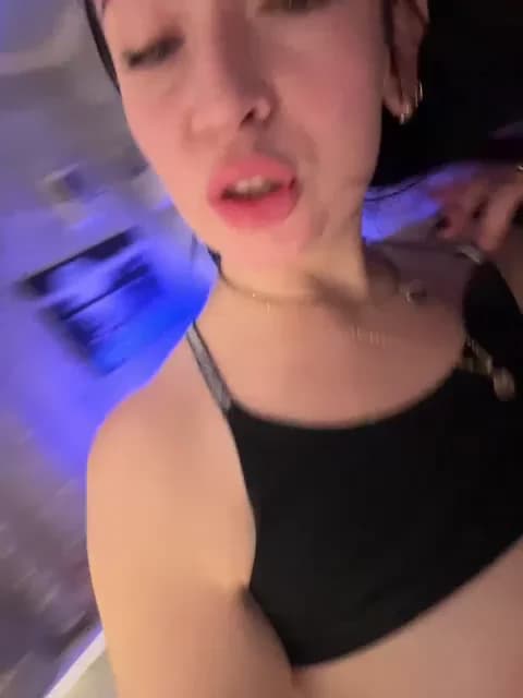 Stream AureliyXXX Live - 47 min | Jan 8, 2026 03:11