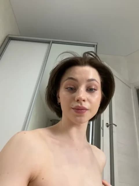 Stream Camilla_Railian Live - 39 min | Apr 28, 2026 01:20