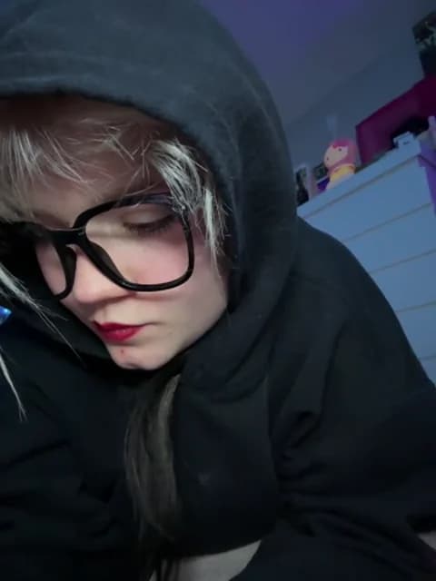 Stream Cutiepiespanks Live - 72 min | Apr 10, 2026 05:41