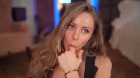 Stream EvaFashionista Live - 62 min | Jan 17, 2026 07:06