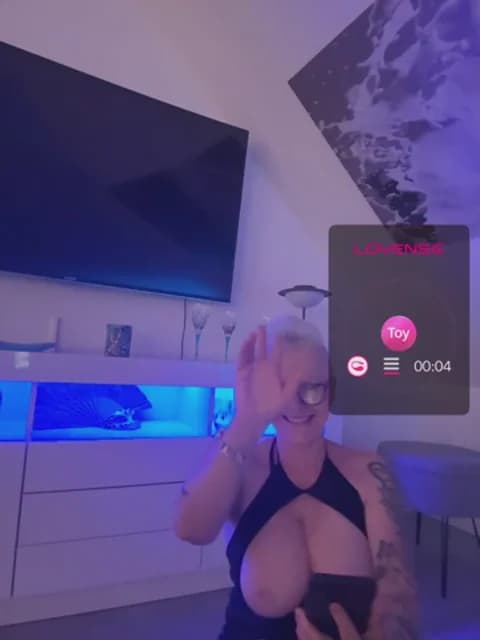 Stream German_Milf Live - 71 min | May 11, 2026 18:56