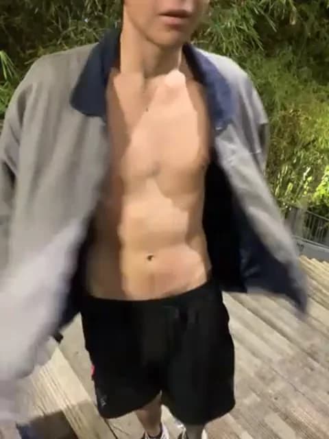 Stream Liam_Moss Live - 32 min | Jan 17, 2026 05:38