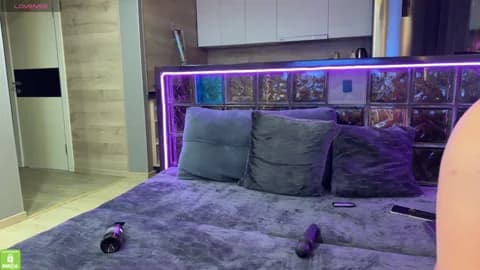 Stream Love-me-miss Live - 67 min | Mar 3, 2026 21:14