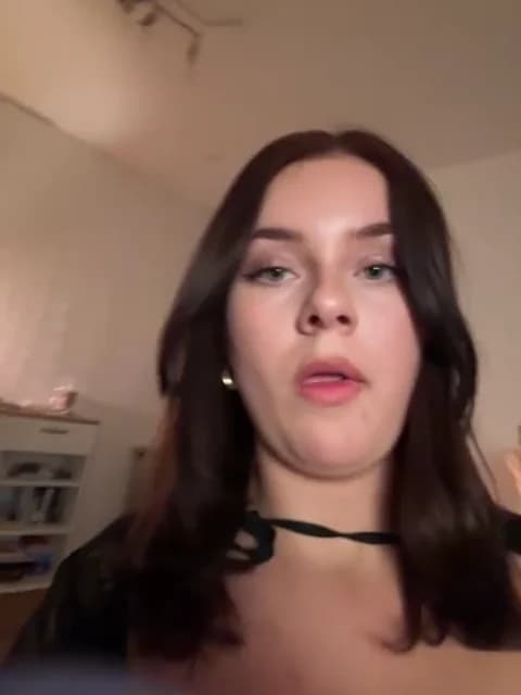 Stream MaribelRiver Live - 43 min | May 15, 2026 22:18