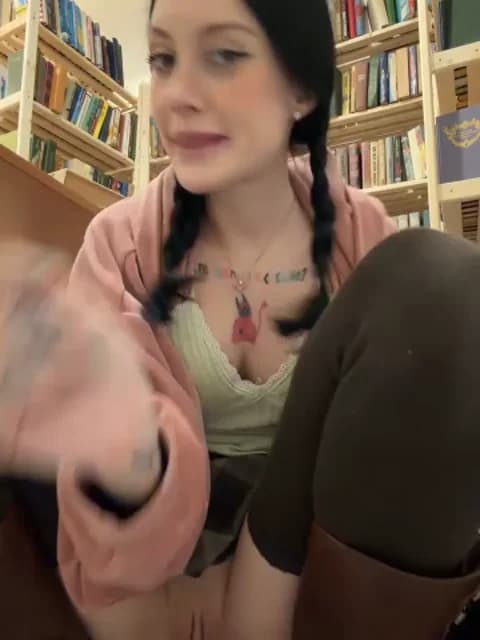 Stream Melissa_crazy Live - 32 min | Jun 3, 2026 21:45