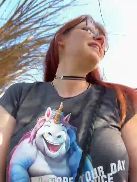 Stream Mona-im-Einhornyland Live - 52 min | Apr 18, 2026 15:44