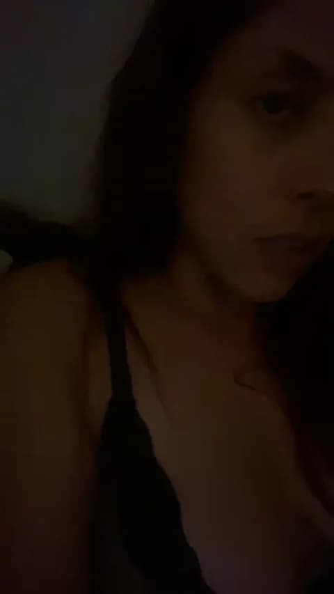 Stream Reedgyal Live - 36 min | Mar 14, 2026 05:21