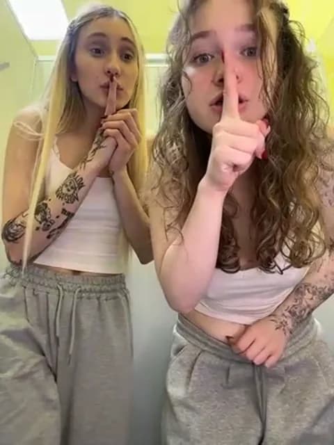 Stream RussianWoman Live - 35 min | Apr 28, 2026 05:08