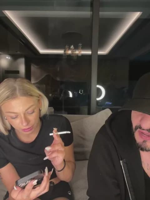 Stream SexOnMyLvL Live - 54 min | May 15, 2026 01:07