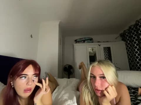 Stream SexySaraxxoo Live - 47 min | May 1, 2026 01:48