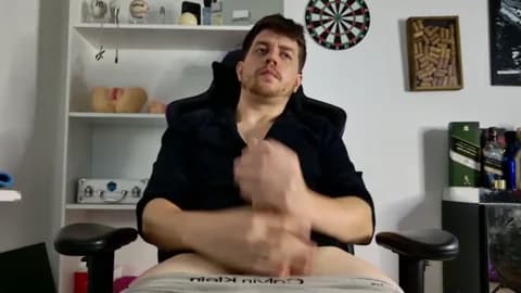 Stream aaronlegend_ Live - 61 min | Jan 18, 2026 08:15