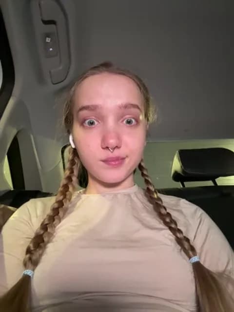 Stream bambi_lu Live - 36 min | Jan 21, 2026 24:14