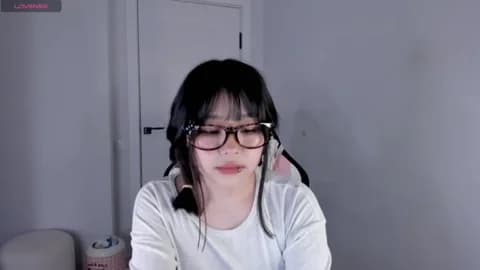 Stream hee_young11 Live - 60 min | Jan 19, 2026 12:35