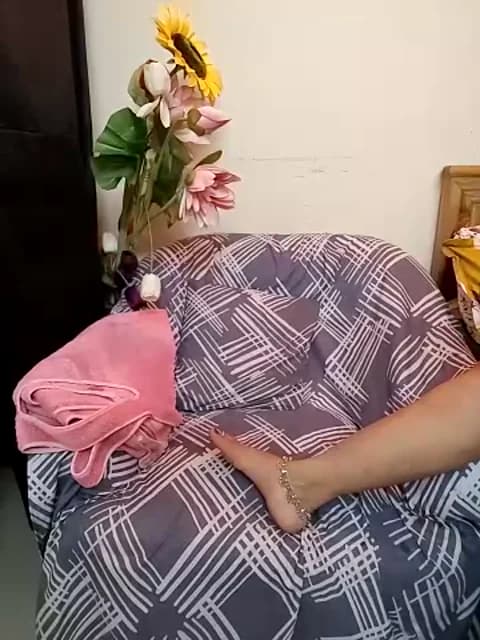 Stream kaamuk_shweta Live - 37 min | Mar 19, 2026 09:52