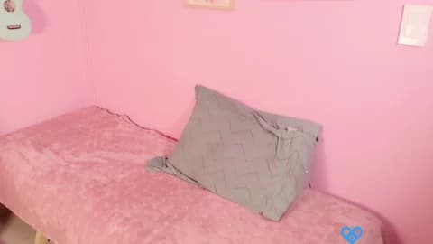 Stream little_effy18_ Live - 30 min | Jan 15, 2026 04:35