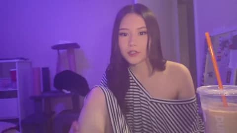 Stream luvvivii Live - 50 min | Mar 10, 2026 02:11