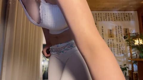 Stream meowLili Live - 31 min | May 13, 2026 09:05