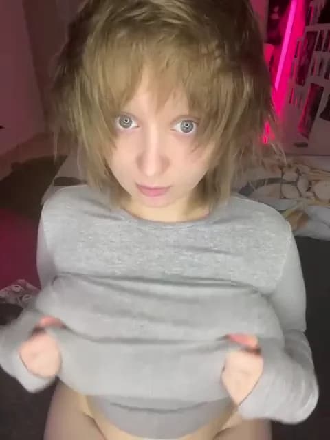 Stream tamagotchigirl Live - 42 min | Jan 12, 2026 07:16