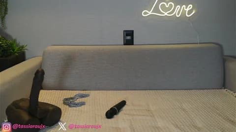 Stream tassiaraujo Live - 50 min | Apr 22, 2026 24:59