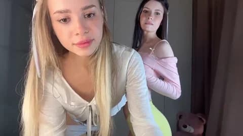 Stream teasekiss Live - 88 min | Mar 24, 2026 22:26