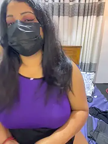 Savi-SL Stripchat Model - Cam Recordings